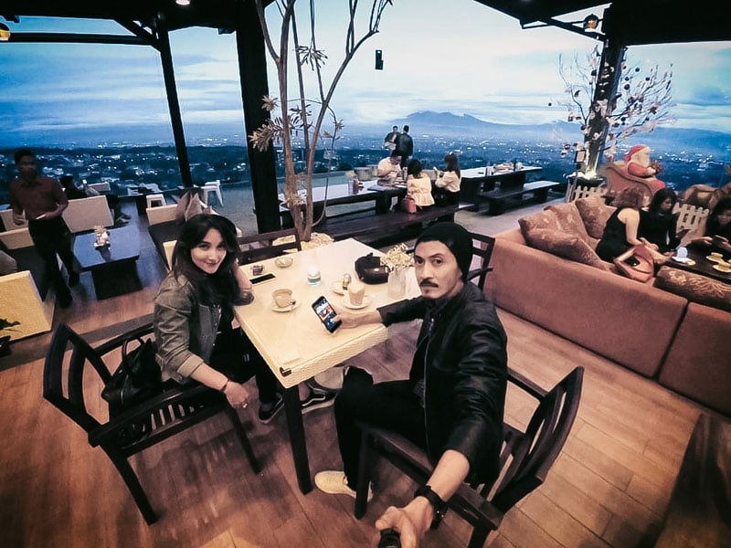 5 restoran di Bandung dengan pemandangan yang luar biasa