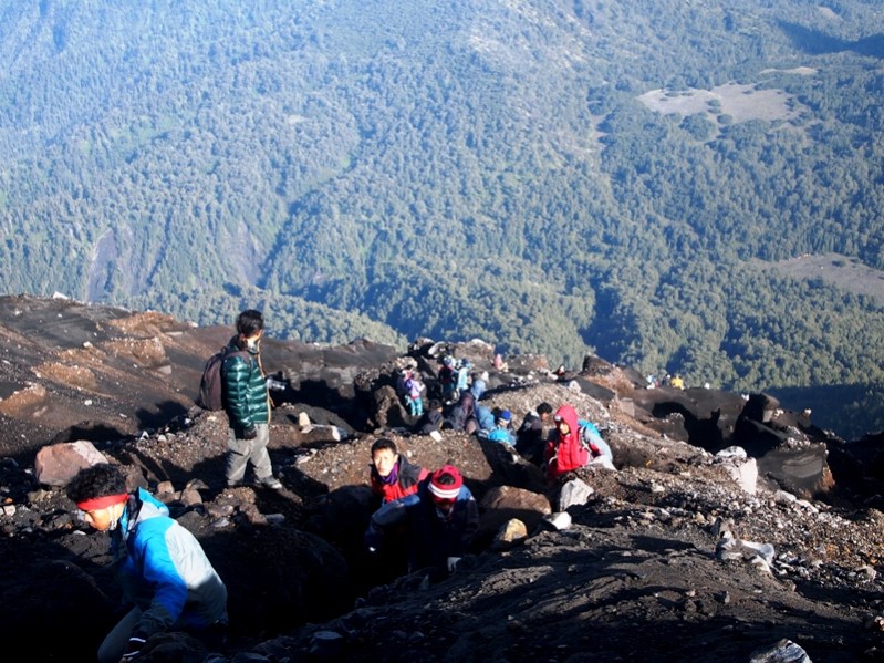 10 Persiapan Yang Ingin Naik Gunung Bagi Pendaki Pemula !