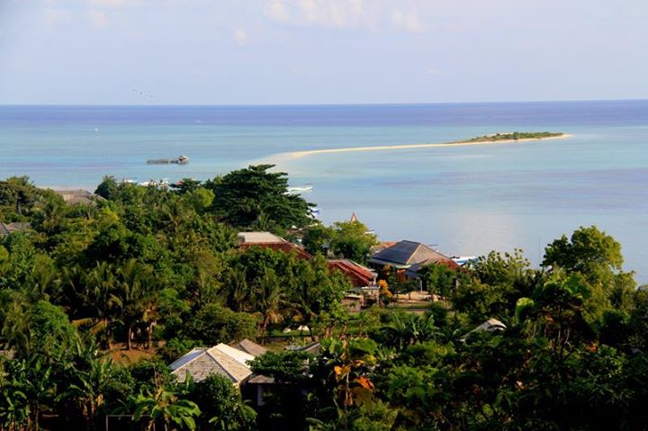 PESONA INDONESIA, Pantai Terindah Ada di Bawean