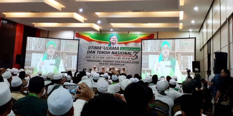 Dari Makkah, Habib Rizieq Serukan Umat Islam Gelar Aksi Besar-besaran di Jakarta