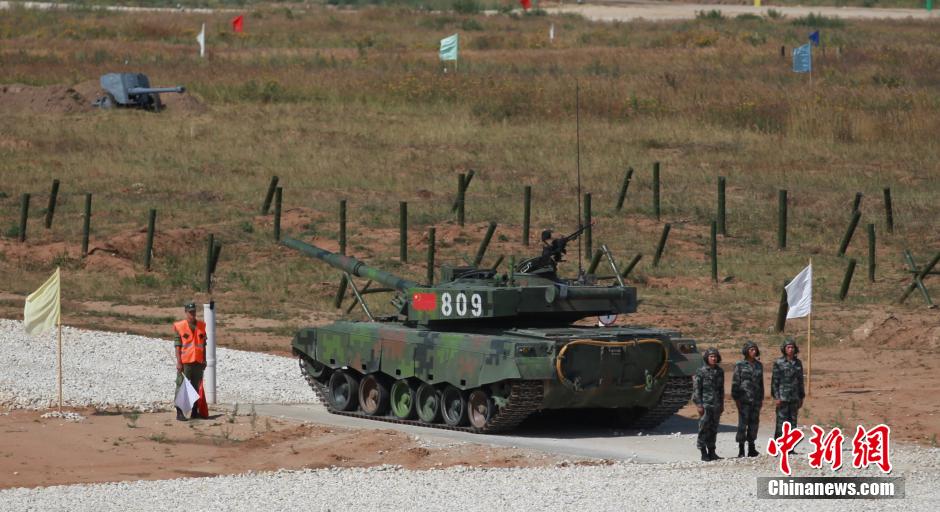 Tank Tiongkok Partisipasi dalam Pertandingan Tank Rusia