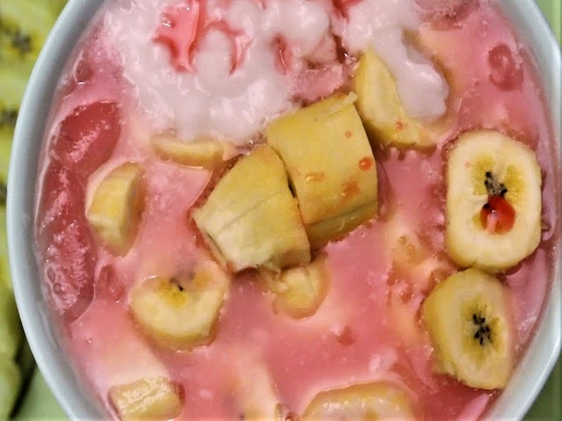Menu Takjil Khas Makassar