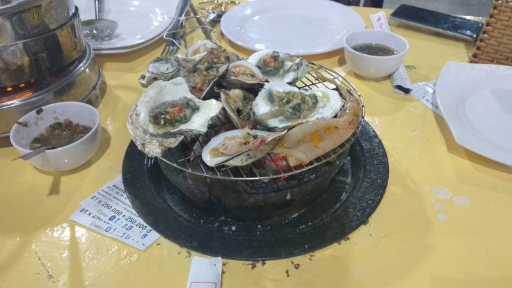 Makan Apa Selama di Vietnam? (Pemberhentian II: Nha Trang & Ho Chi Minh)
