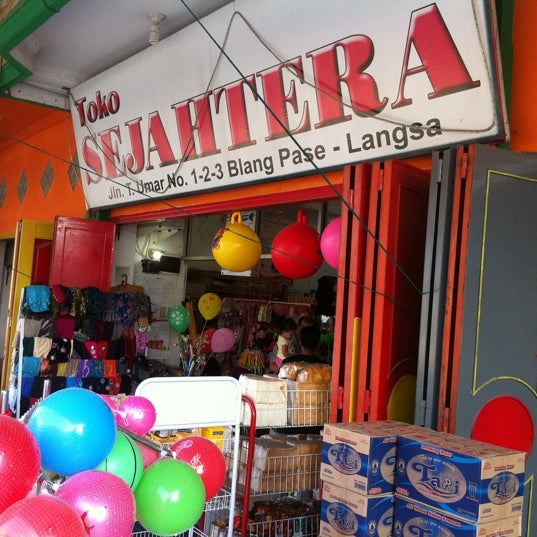 Nama Toko Yang Akan Agan Sering Temukan Sepanjang Perjalanan Mudik