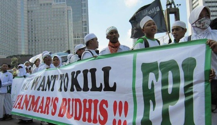 Jejak Kasus FPI yang Gemar Sweeping dan Diskriminatif Terhadap yang Dianggap Berbeda