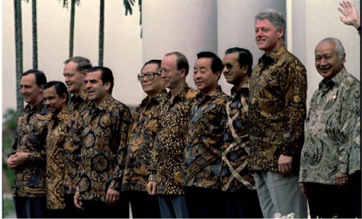 Batik yang Dipakai Pemimpin Negara APEC Disebut Kemeja Konyol