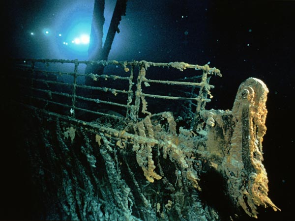 pict-bangkai-kapal-titanic-dilihat-dari-citra-google-earth