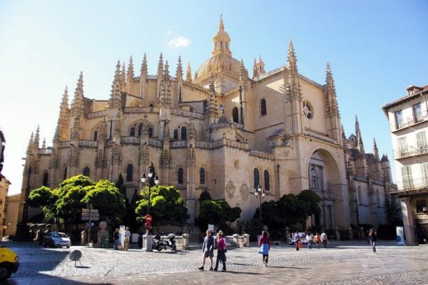 15 Kota Wisata di Spanyol yang Cocok untuk Liburan