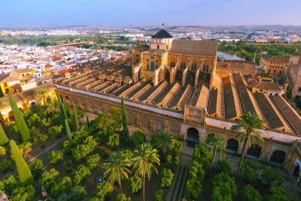 15 Kota Wisata di Spanyol yang Cocok untuk Liburan