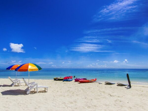 15 Pantai Terindah di Maldives yang Cocok untuk Bulan Madu