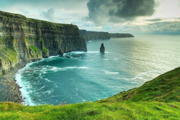 15 Tempat Wisata di Irlandia yang Wajib Dikunjungi Saat Liburan