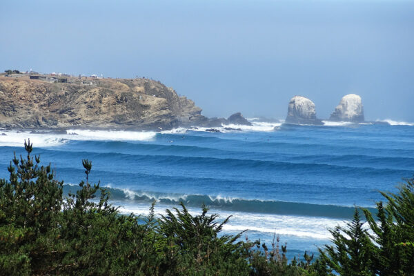 15 Lokasi Surfing Terbaik di Dunia