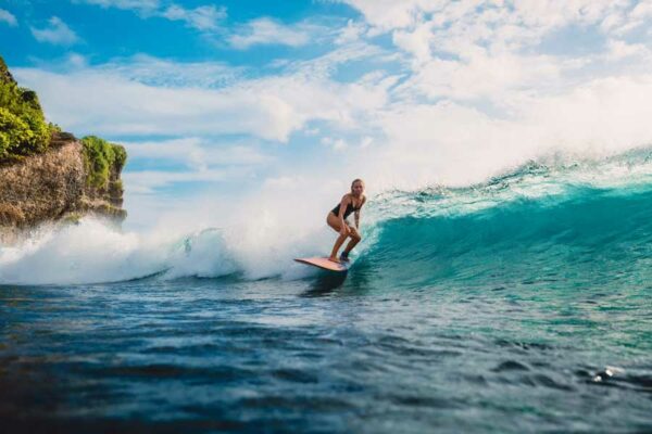 15 Lokasi Surfing Terbaik di Dunia