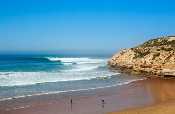 15 Lokasi Surfing Terbaik di Dunia