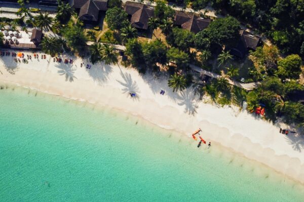 Inilah 15 Pulau Terindah di Dunia yang Tidak Boleh Anda Lewatkan