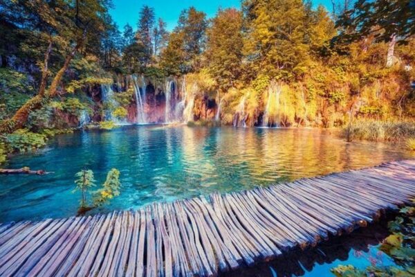 Inilah 15 Danau Terindah di Dunia yang Wajib Anda Kunjungi