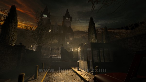 Review Outlast: Satu Kata – Mengerikan!