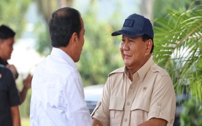 Andai Tak Sanggup Adili Jokowi dan Keluarganya, Prabowo Terhormat Tuk Mundur