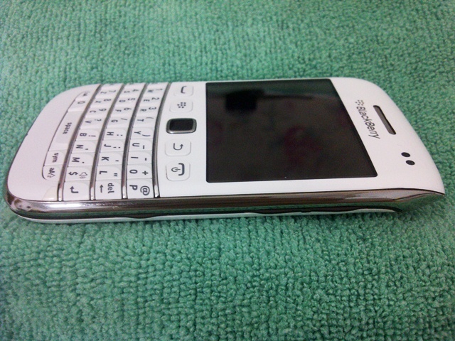 blackberry onyx3 9790 bellagio white/putih,grs ACS,mulus,fullset,murmer aja
