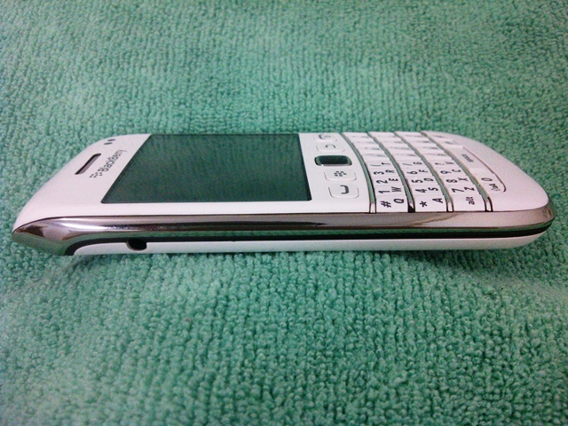 blackberry onyx3 9790 bellagio white/putih,grs ACS,mulus,fullset,murmer aja
