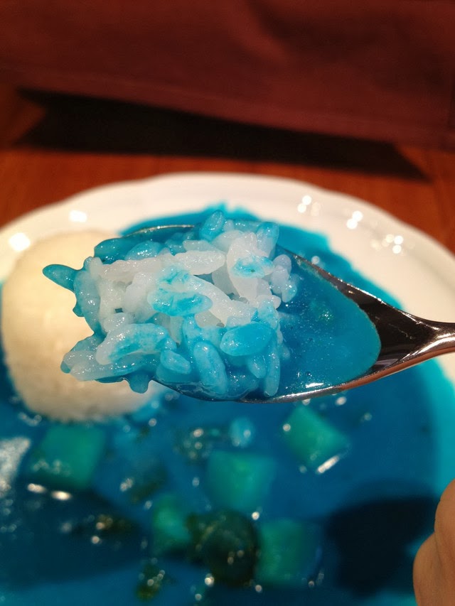 Uniknya Kare Biru Spesial dari Jepang