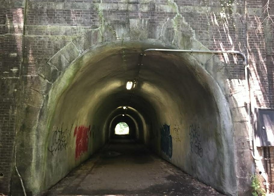 Terowongan Hantu