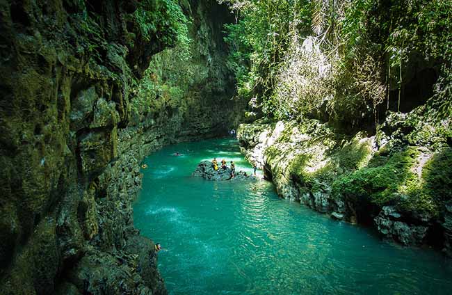 Menguji Adrenalin di Green Canyon