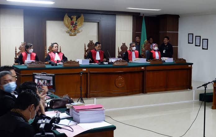 Terdakwa kasus Paniai bebas, Keluarga: Sejak awal kami sudah duga itu
