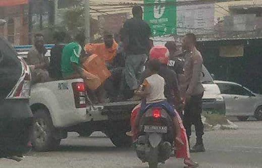 bagi-selebaran-ajakan-demonstrasi-21-aktivis-knpb-sentani-ditangkap-polisi