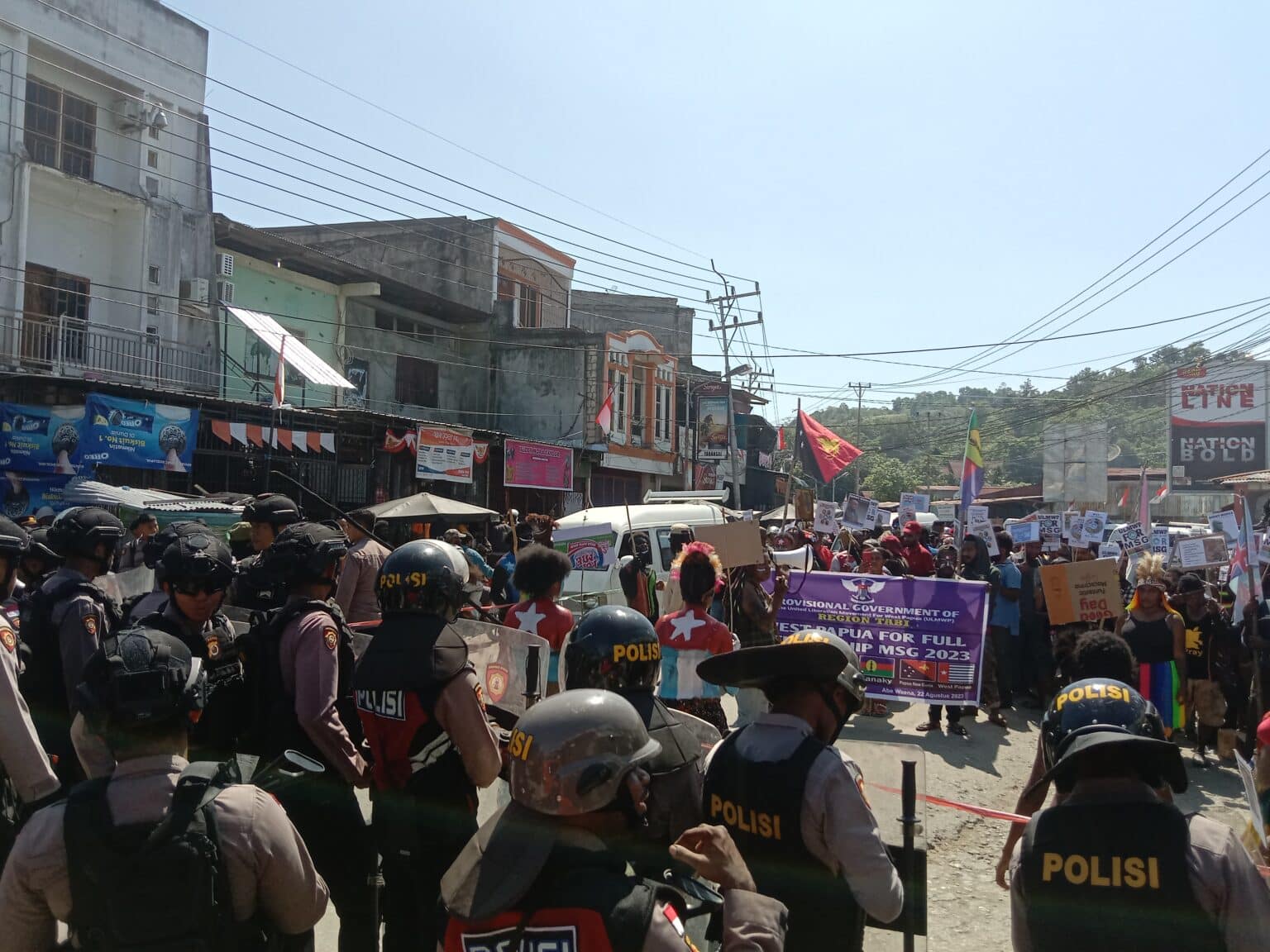 Puluhan warga Perumnas 3 demo dukung ULMWP menjadi anggota penuh MSG