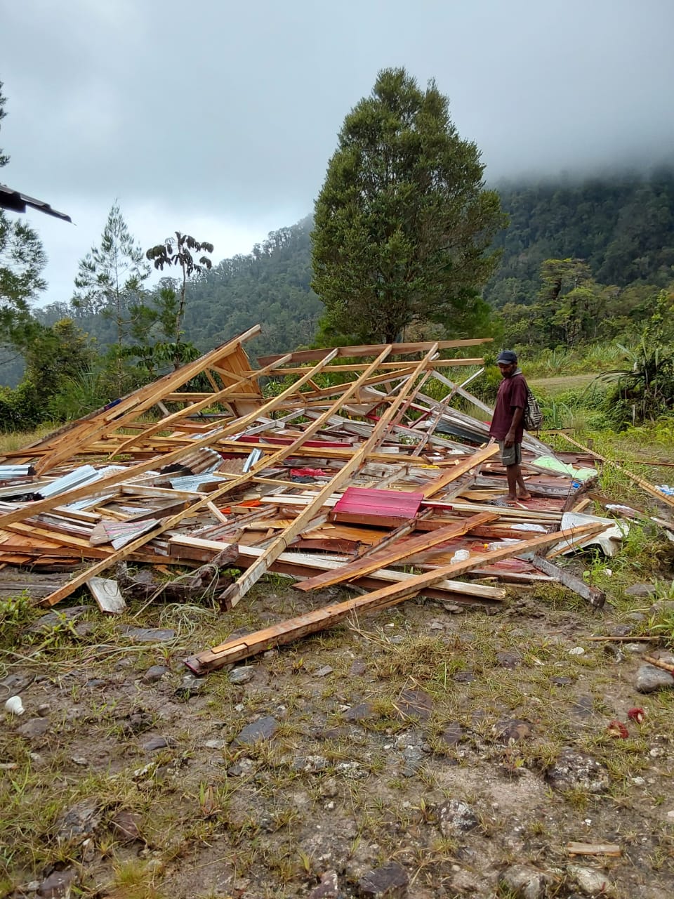 TNI diduga bunuh Abral Wandikbo warga Kampung Yuguru Nduga