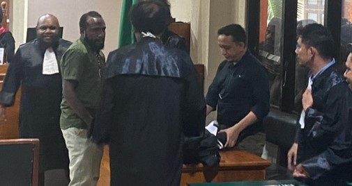 Juru Bicara KNPB Viktor Yeimo Divonis 8 Bulan Penjara