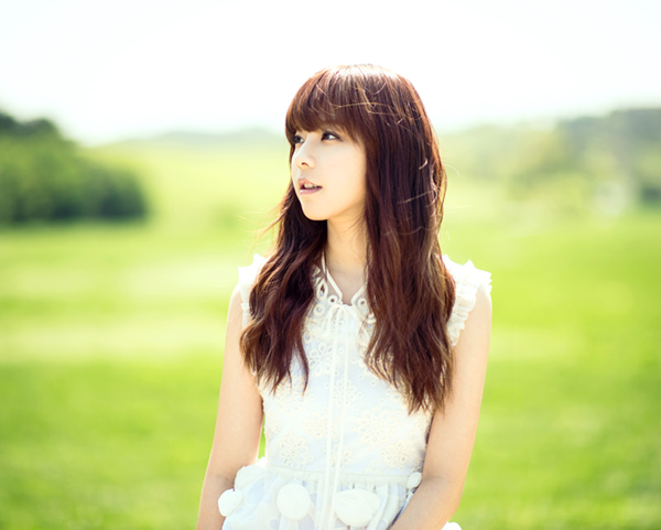 juniel--514524576850648--choi-jun-hee--the-first-fnc-female-singer