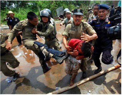 Mengingat tregedi priok 2010