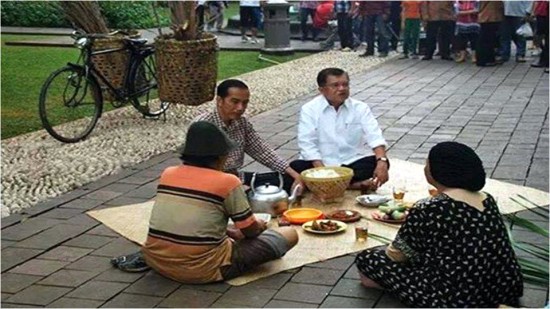 Kasihan Rakyat Ditipu, Jokowi-JK Syuting Film Makan dengan Wong Cilik