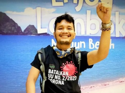 Aktivis Non Muslim Ini Siap Gantikan Habis Rizieq Dipenjara
