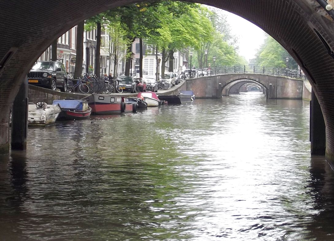 Manfaatkan Kanal Seperti Belanda