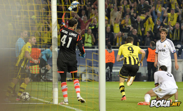 &#91;Foto&#93; Madrid Dihantui Lewandowski