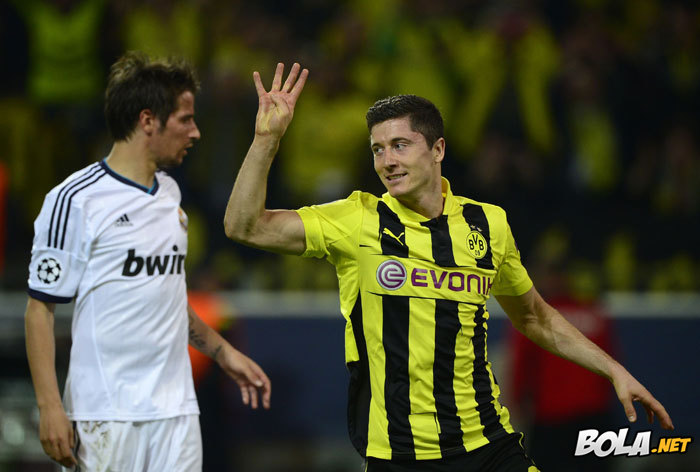 &#91;Foto&#93; Madrid Dihantui Lewandowski