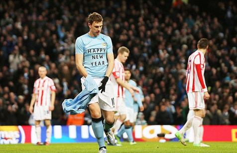 &#91;shirt Happens&#93; 13 &quot;Pesan Dalam Jersey&quot; Unik Dalam Sepakbola &#91;+PIC Ofc&#93;