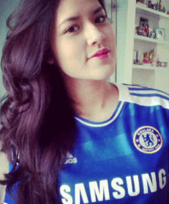 Cewek Kalau Pakai Baju Bola Terlihat Cantik | KASKUS