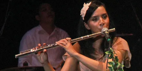 siapa-sih-vokalis-band-cewek-favoritmu-gan