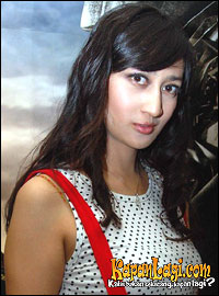 inilah artis2 kelahiran 83