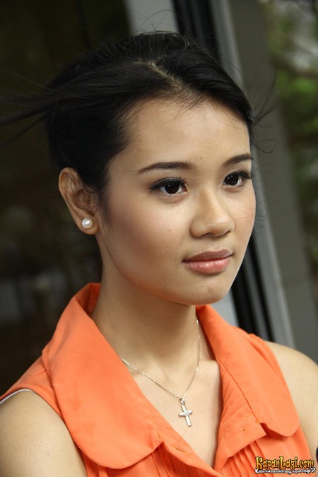 &#91;PROFILE+PIC&#93; Amanda Roberta Zevannya (Jebolan Miss Indonesia 2011, MANTAN ANE)