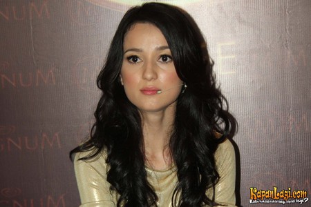 &#91;Bening Inside&#93; 10 Artis Wanita Tercantik Di Indonesia