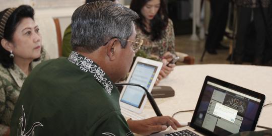 Gadget Apa Yang Dipakai SBY Untuk Nge-tweet? 