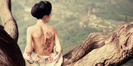 Tittooing: Tren menato di puting