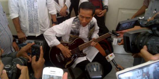 &#91;CURHAT&#93; Ane Masih Kepikiran Gitar Trujilo Yang Di Sita KPK Gan...