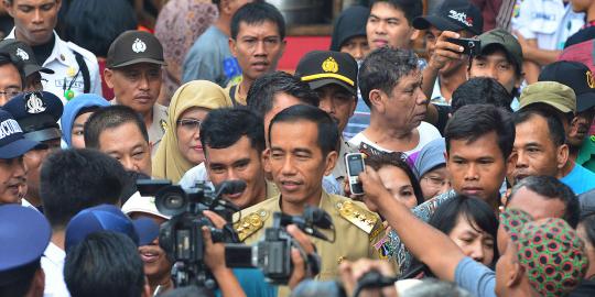 Wepres Memuji, Menterinya Malah Sindir Blusukan Jokowi