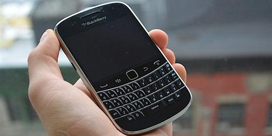 Layanan BlackBerry Messenger Tumbang 21.00 WIB 12 Mei 2013